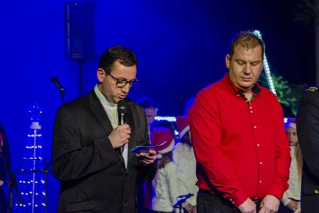 Božično novoletni koncert – v sliki 83